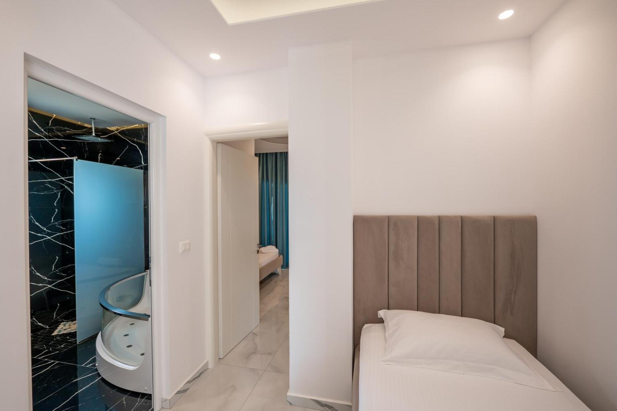 Apartments Mario Ksamil Luaran gambar