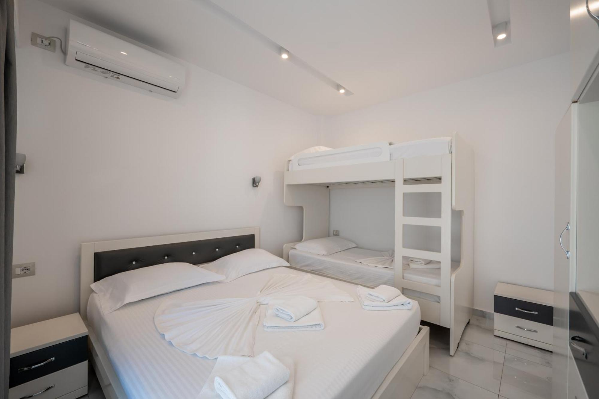 Apartments Mario Ksamil Luaran gambar