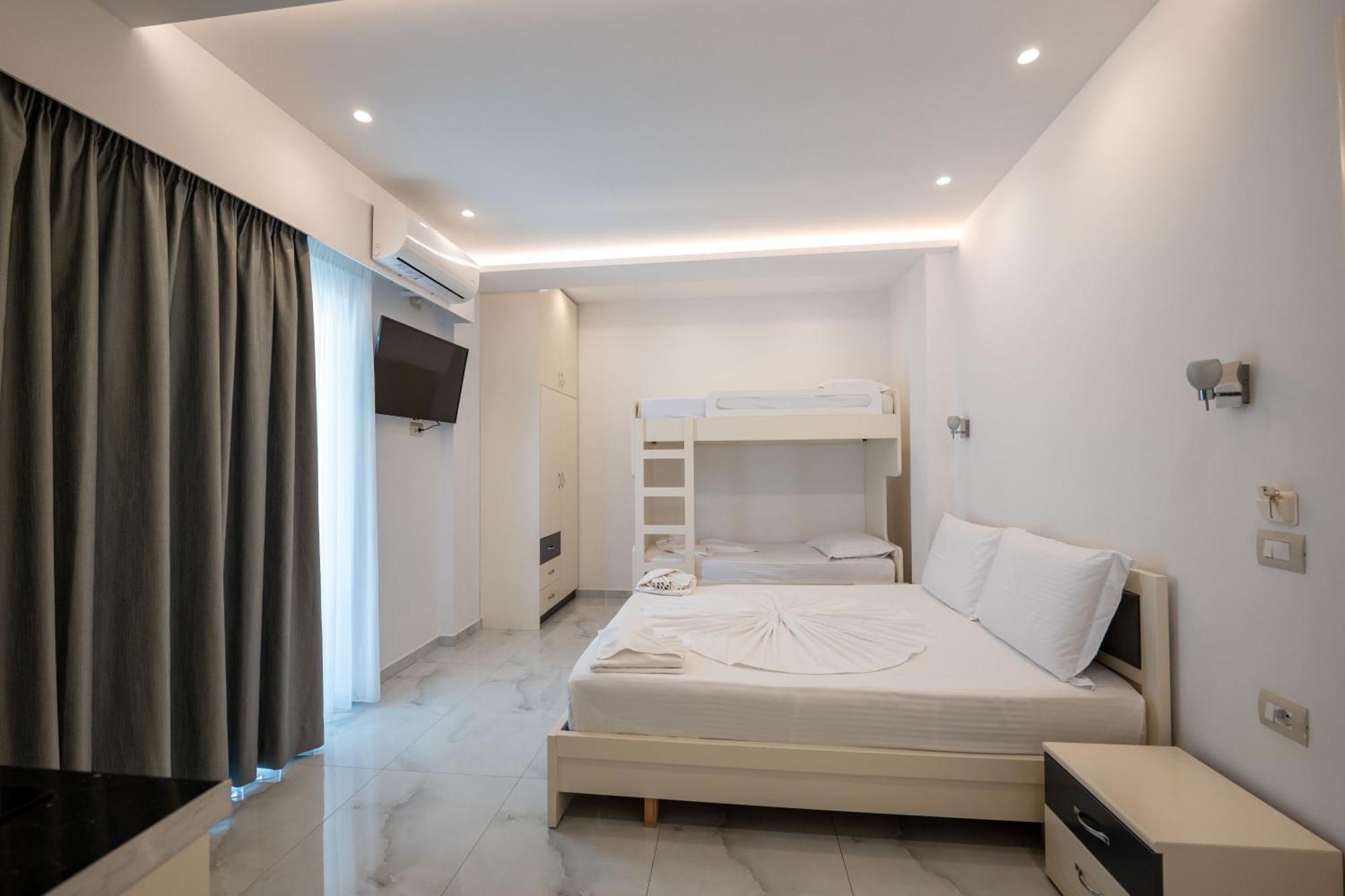 Apartments Mario Ksamil Luaran gambar