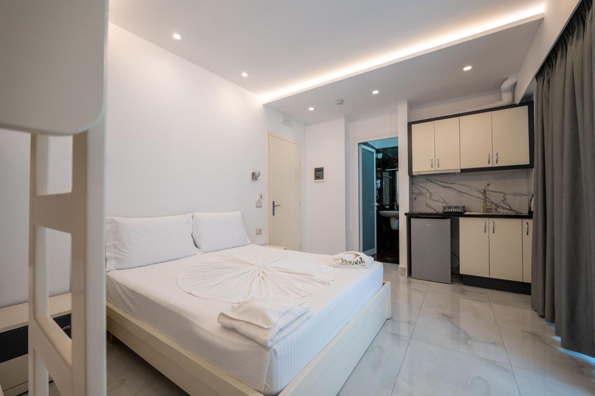 Apartments Mario Ksamil Luaran gambar