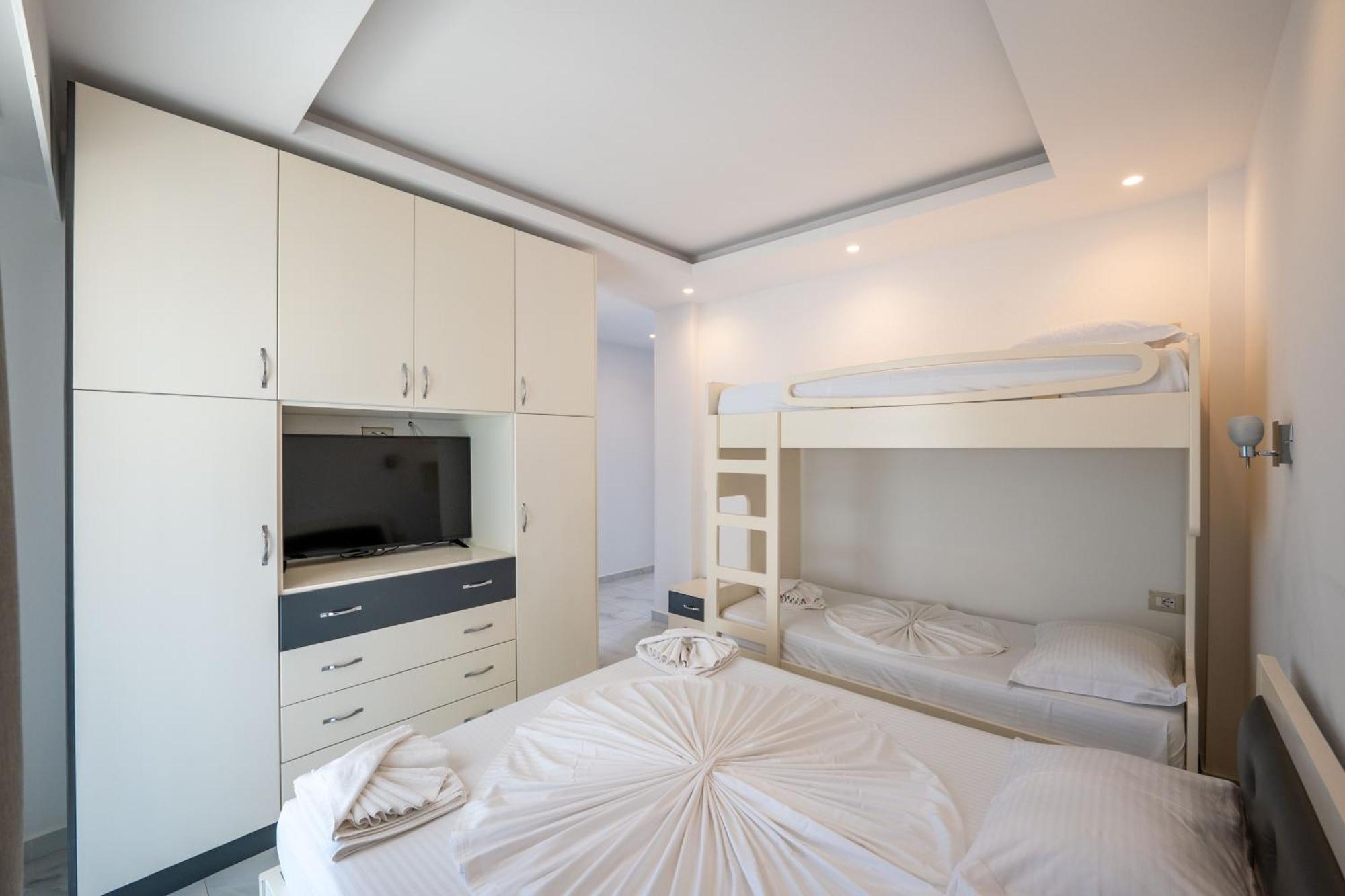 Apartments Mario Ksamil Luaran gambar