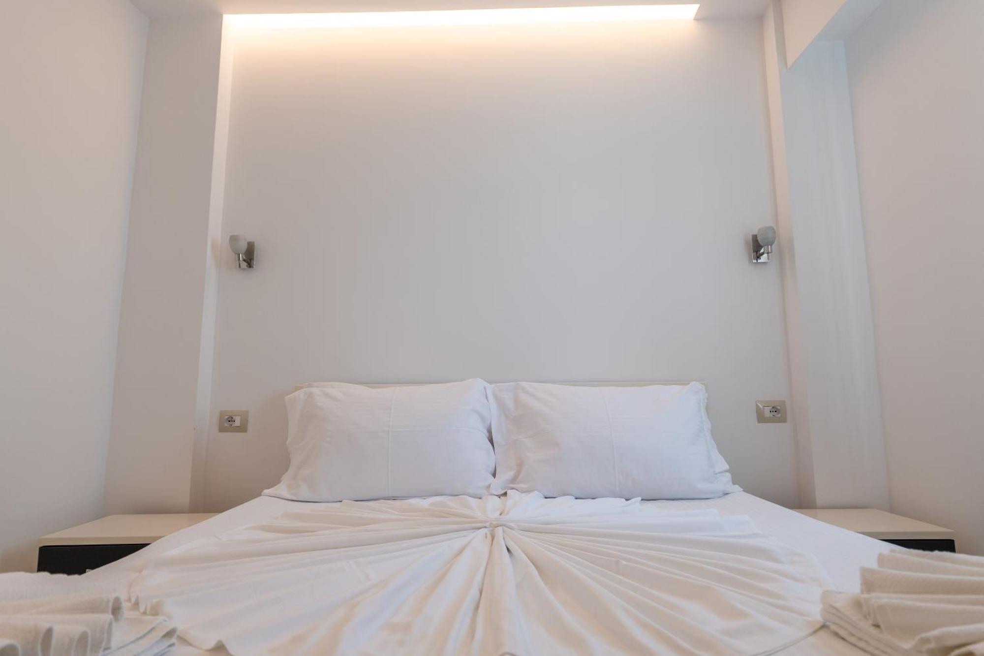 Apartments Mario Ksamil Luaran gambar