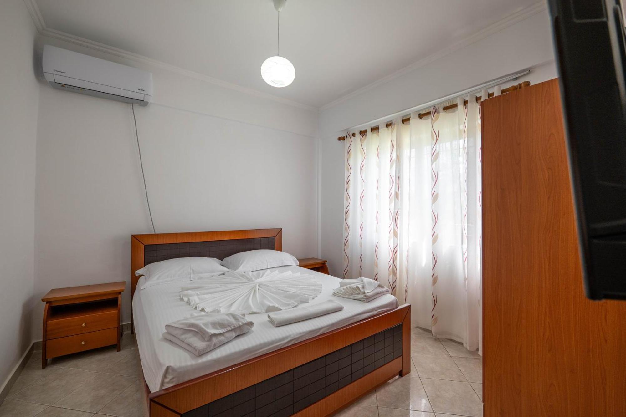 Apartments Mario Ksamil Luaran gambar