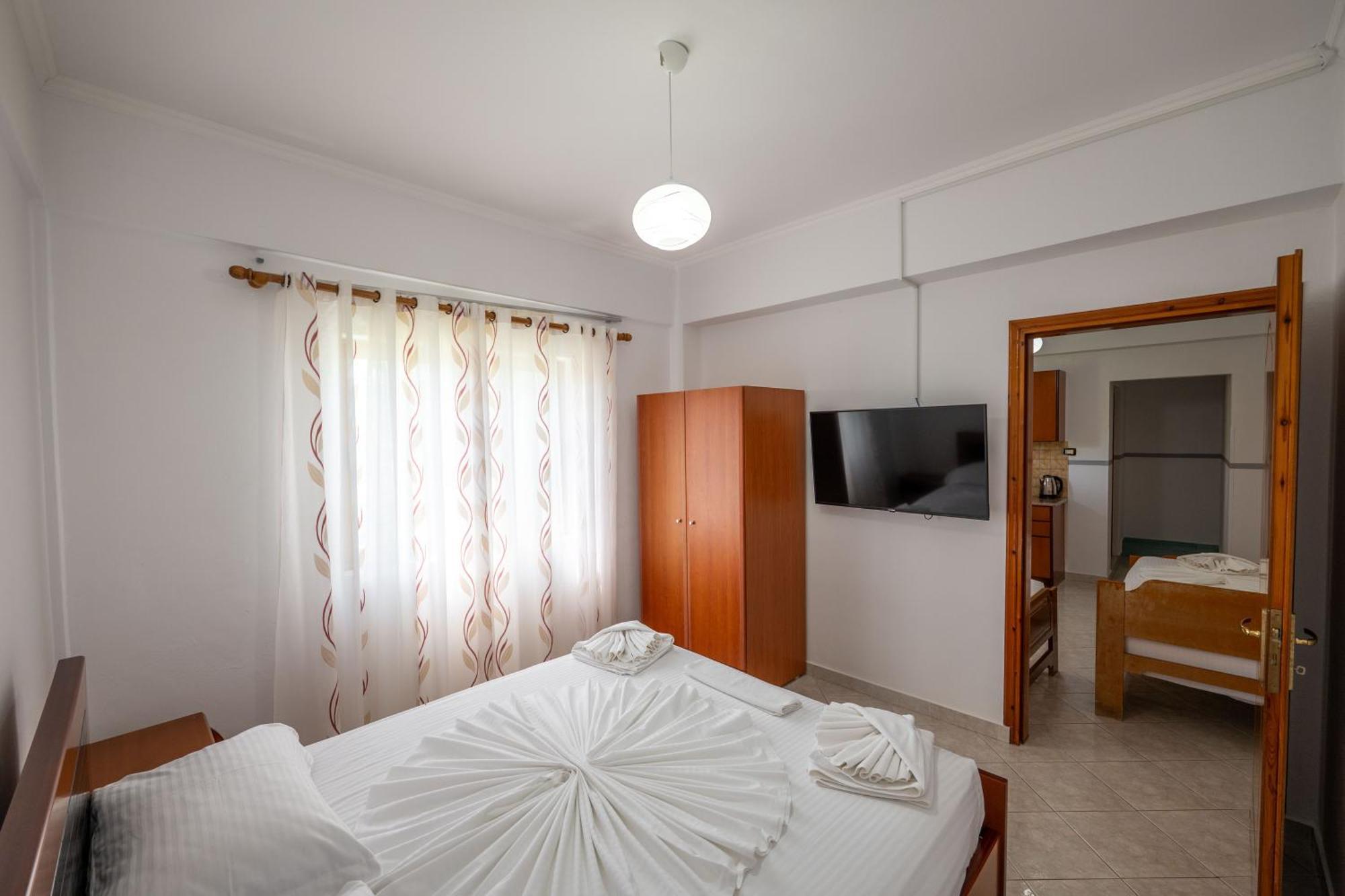 Apartments Mario Ksamil Luaran gambar